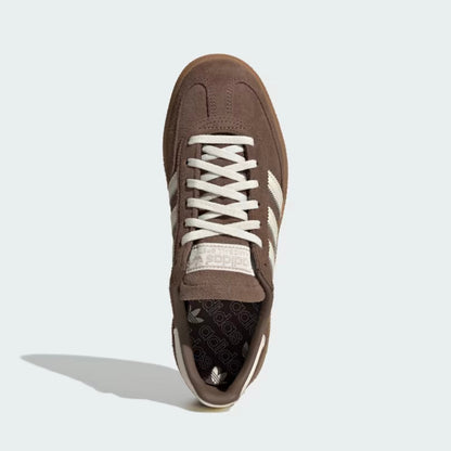SPÉCIAL HANDBALL ADIDAS - EARTH STRATA GUM