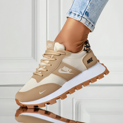 Casual leather shoes for women