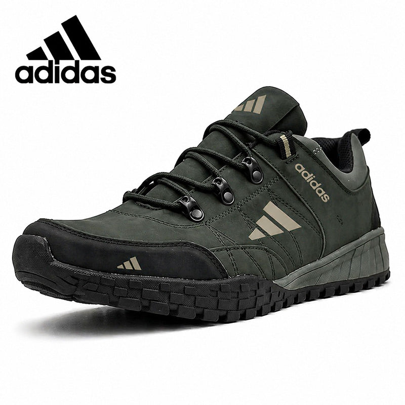 Chaussures de sport antidérapantes pour homme adidas®