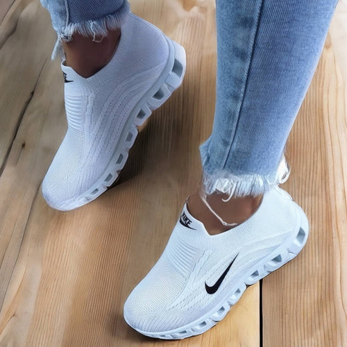 Chaussures à enfiler pour femmes