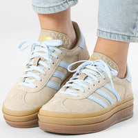Creme / Hellblau