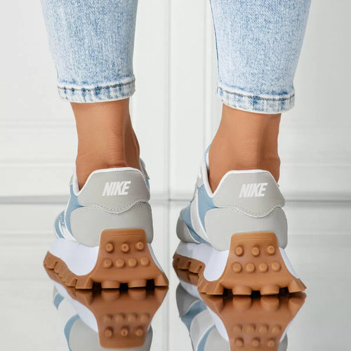 Casual leather shoes for women